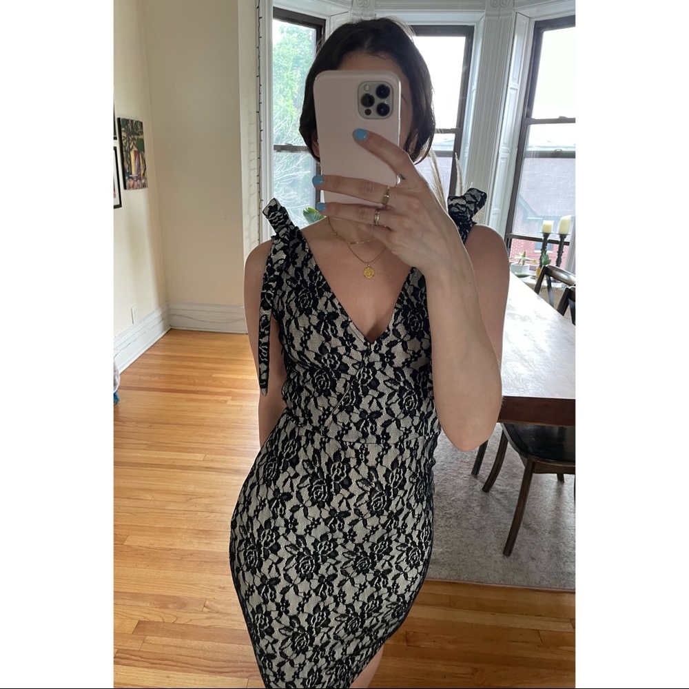 NWT Black and Cream Lace Bodycon Dress with Tie Shoulders